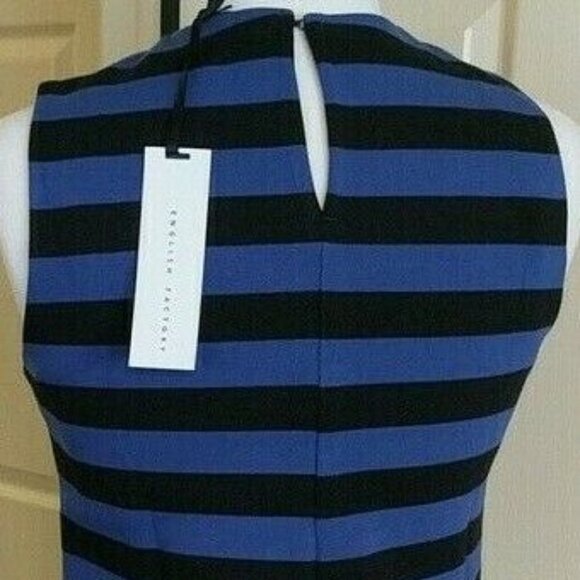 English Factory Blue and Black Lace Hem Crop Top - Picture 3 of 4